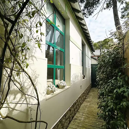 Appartement Maisonnette Avec Jardin - Et Commerces à Proximité - Centre - Lb000-058 *